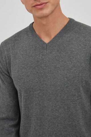 11 Project - Jersey en gris