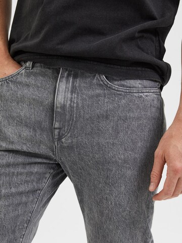 SELECTED HOMME Slimfit Jeans 'Toby' in Grau