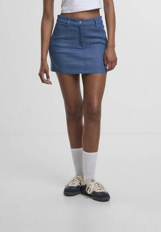 Noisy may Rok 'Nicki' in Blauw
