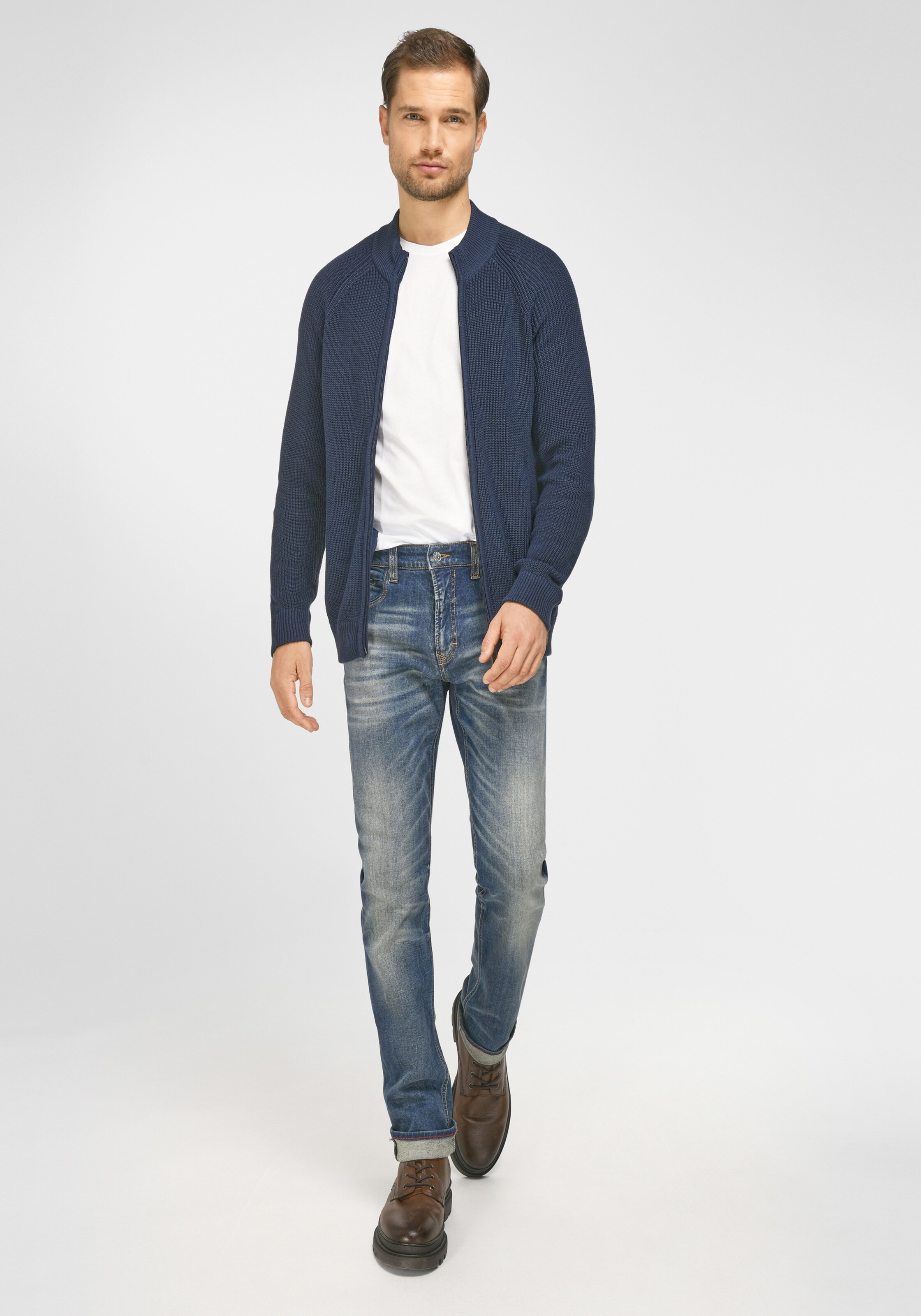 Männer Louis Sayn Bekleidung Louis Sayn Strickjacke in Marine - FC56254 Männer Louis Sayn Bekleidung Louis Sayn Strickjacke in Marine - FC56254