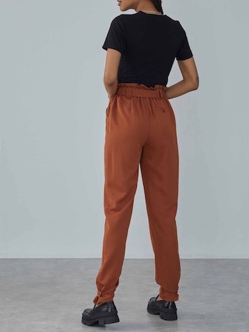 LeGer by Lena Gercke Tapered Broek 'Victoria' in Bruin