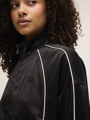 FILA - Sudadera con cremallera en negro
