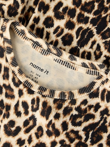 NAME IT - Vestido en marrón