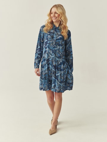 TATUUM - Vestido en azul