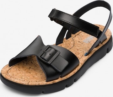 CAMPER Sandalen met riem ' Oruga ' in Zwart: voorkant