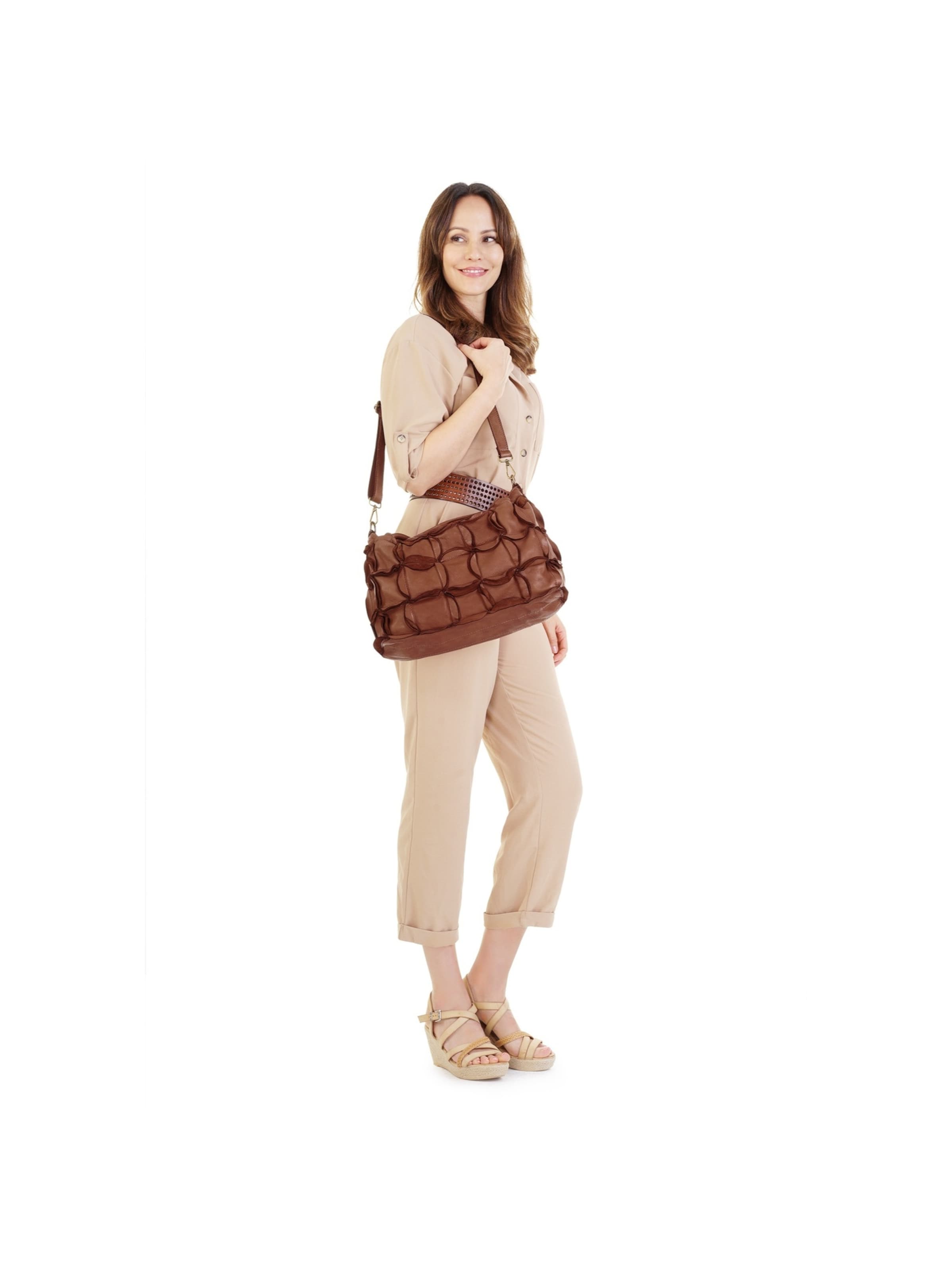 Samantha Look Shopper in Brown