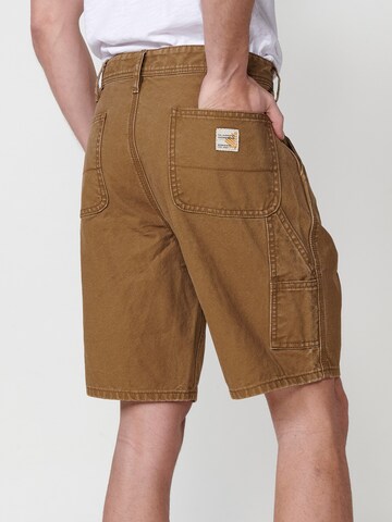 KOROSHI Regular Jeans in Brown