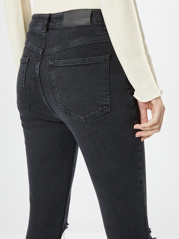 NU-IN Skinny Jeans in Zwart