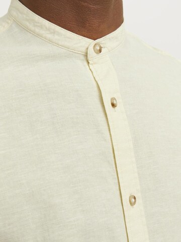 JACK & JONES Comfort fit Button Up Shirt in Yellow