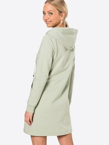 Robe 'Lea' ABOUT YOU en vert