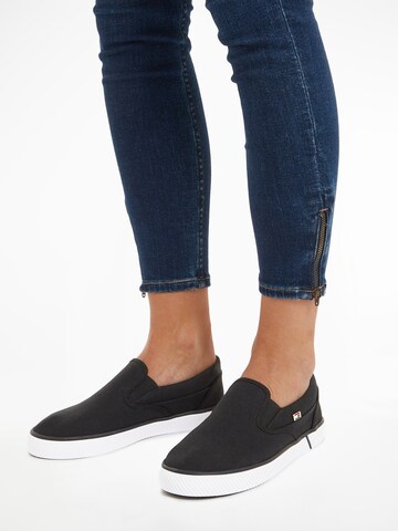 juoda TOMMY HILFIGER Batai be raištelių