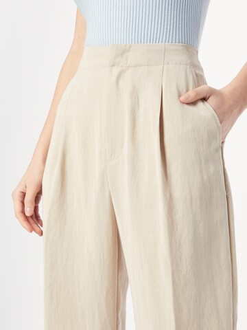 GAP - Loosefit Pantalón de pinzas en beige
