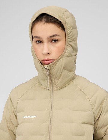 MAMMUT Outdoor Jacket in Beige