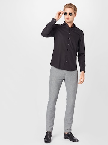 Calvin Klein Slim fit Πουκάμισο για το γραφείο σε μαύρο