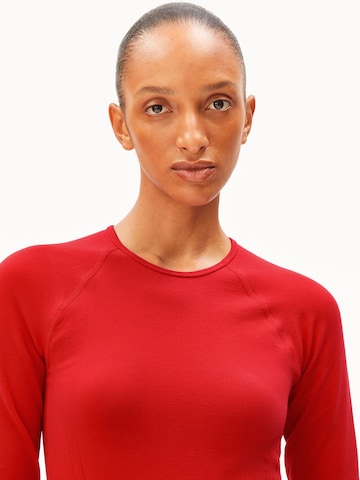 ARMEDANGELS Longsleeve SEAMLESS in Rot