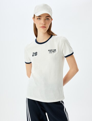 Koton T-shirt in Weiß: Vorderseite