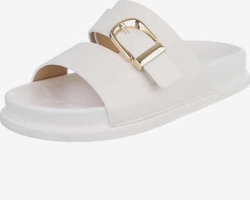 Ital-Design Mules in White: front