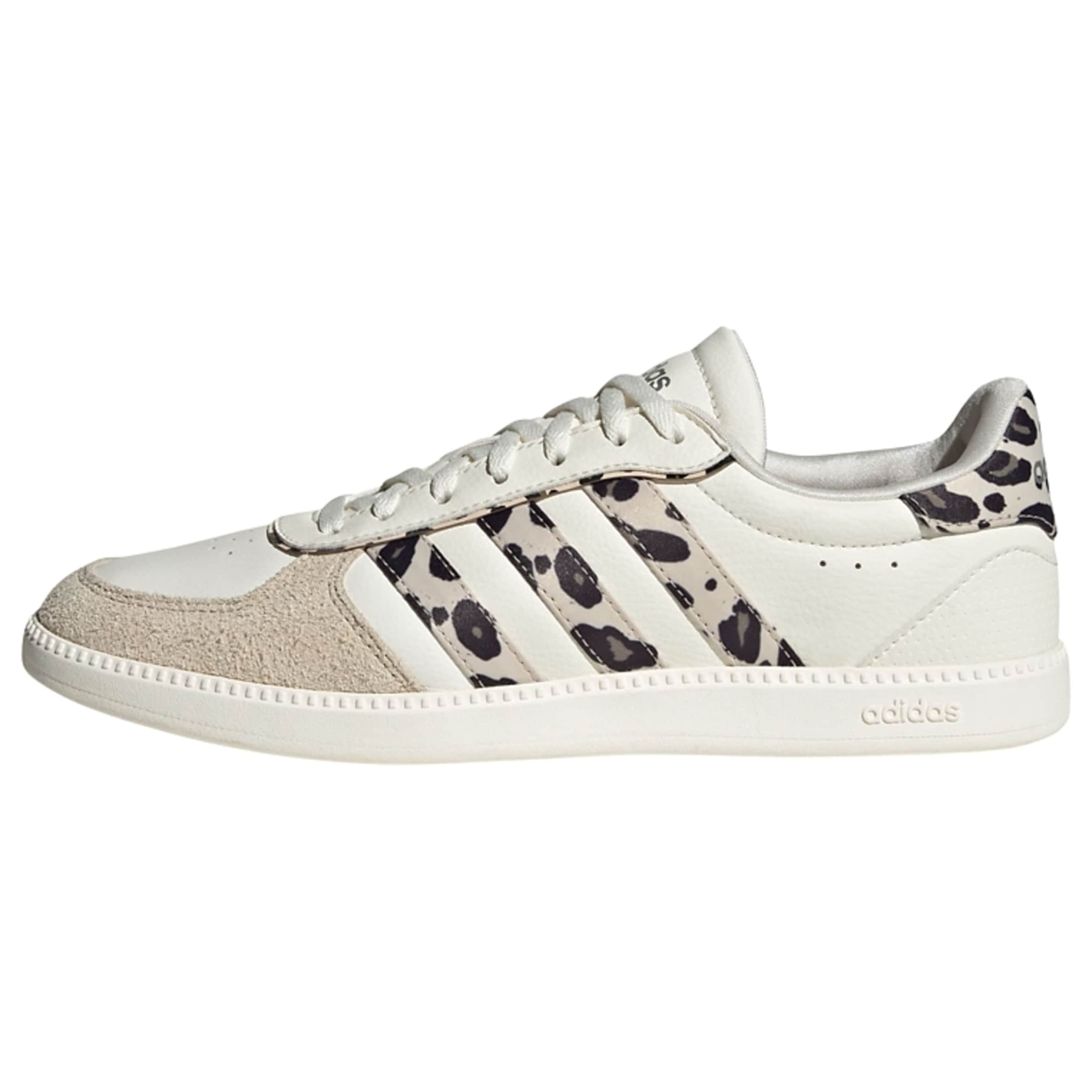 Baskets basses ADIDAS SPORTSWEAR en blanc