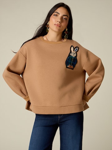 oltre Sweatshirt in Beige