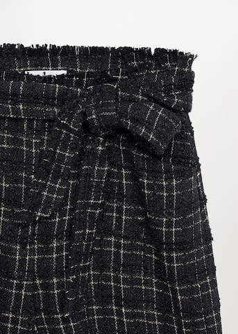 Regular Pantaloni 'Elle' de la MANGO pe negru