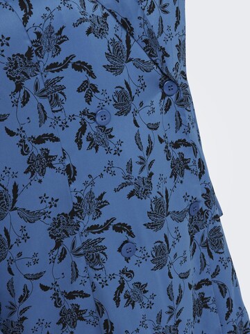 Robe 'CARIngvild' ONLY Carmakoma en bleu