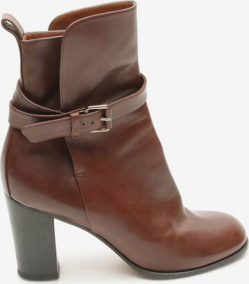 Céline Dress Boots in 40 in Brown: front