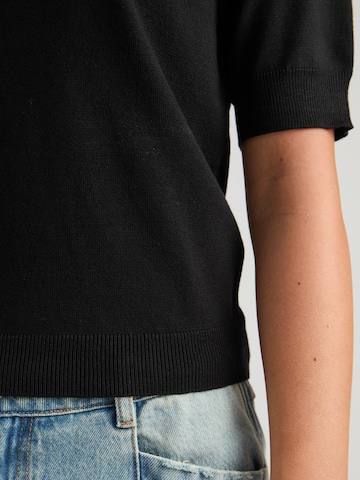 minus - Top 'Milla 1' en negro