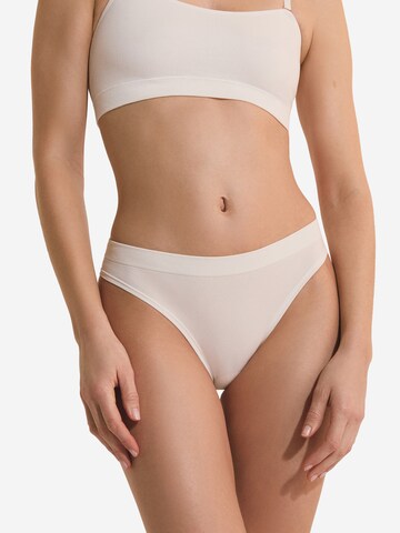 ETAM Thong 'AMANDE' in Beige: front