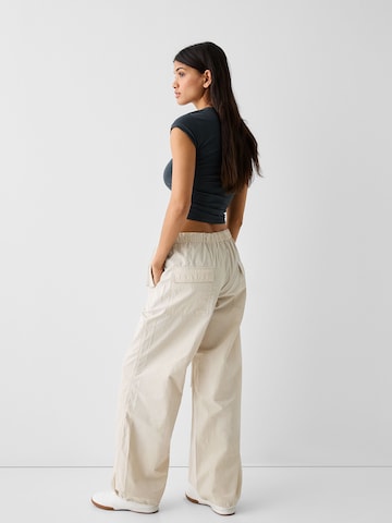 Bershka Loose fit Trousers in White