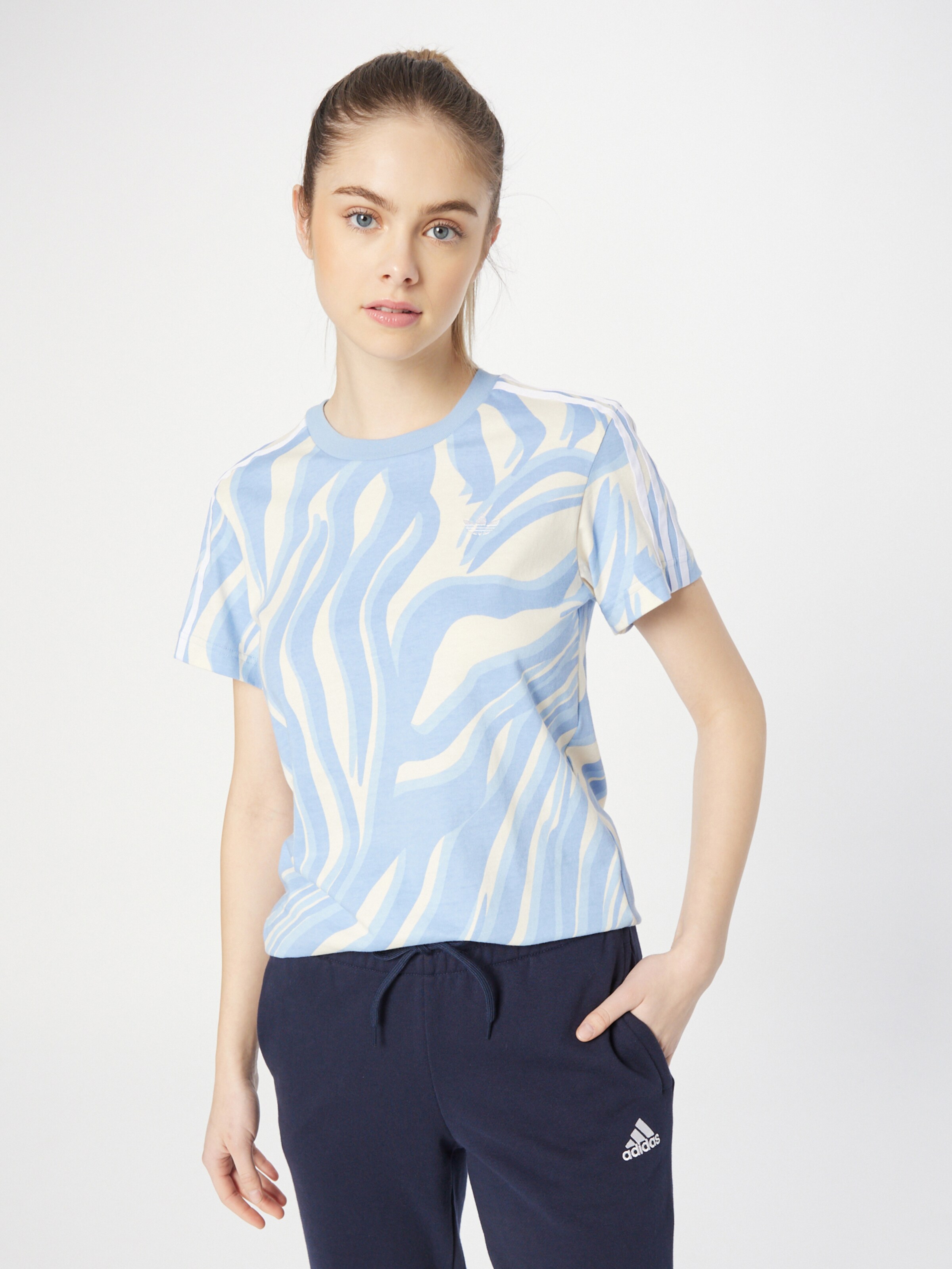 Camiseta adidas originals azul hot sale