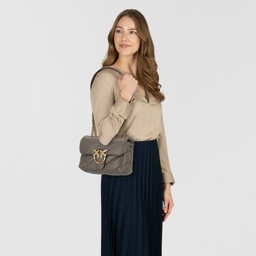 PINKO Crossbody bag 'Love' in Grey: front