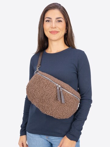 Seasons of April Gürteltasche 'Fluffy' in Braun