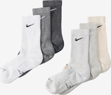 Nike Sportswear Носки в Бежевый: спереди