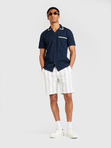 Lindbergh Regular Shorts in Weiß