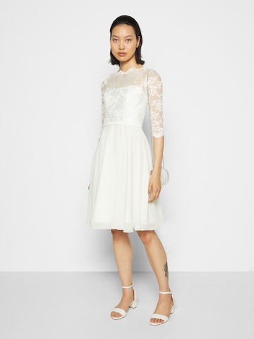 mascara - Vestido de gala en beige