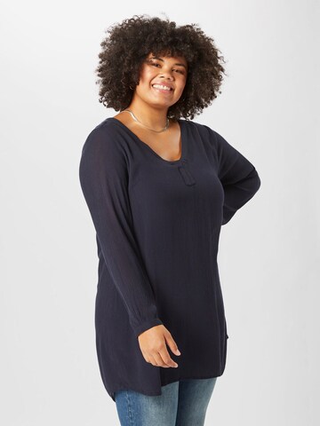 Tunica 'KCami' di KAFFE CURVE in blu: frontale