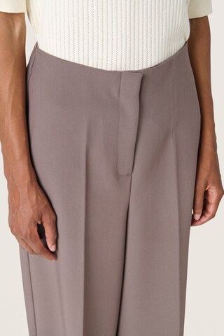 SOAKED IN LUXURY Wide leg Pantalon 'Corinne' in Grijs