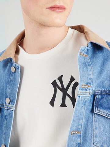 Tricou 'MLB FOOD' de la NEW ERA pe alb