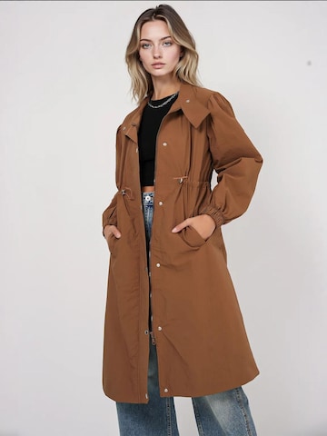 Bigdart Tussenmantel in Bruin: voorkant