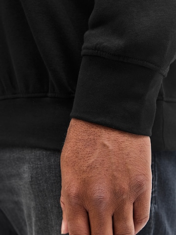 Jack & Jones Plus - Sudadera 'JJESoho' en negro