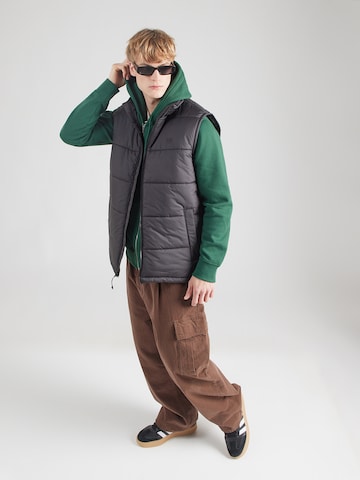 LEVI'S ® - Sudadera con cremallera 'CORE' en verde