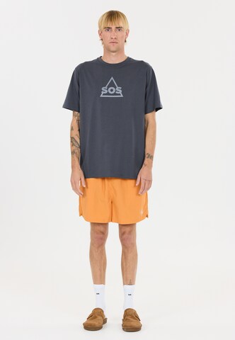 SOS T-Shirt 'Kvitfjell' in Grau