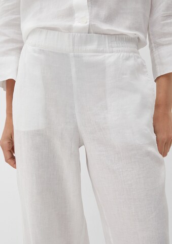 s.Oliver Szeroka nogawka Spodnie w kolorze biały