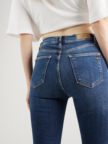 Coupe slim Jean 'Amy' LTB en bleu