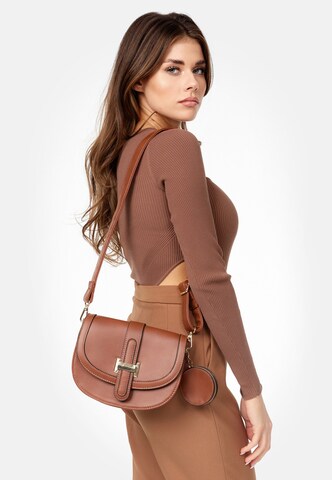 HARPA Shoulder Bag 'SUNI' in Brown: front