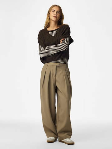 PIECES Pullover 'PCALLIE' i brun
