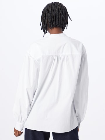 BRAX - Blusa 'Style Viv' en blanco