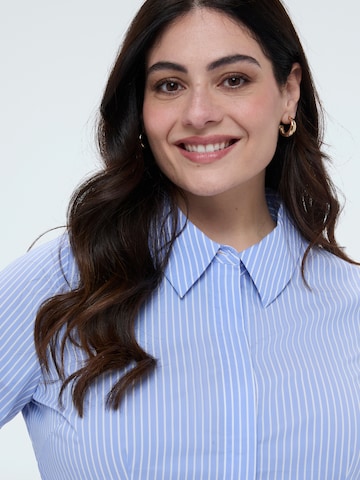 Chemisier Fiorella Rubino en bleu