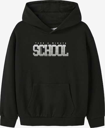 NAME IT Sweatshirt 'NKMLUCAS' in Schwarz: Vorderseite