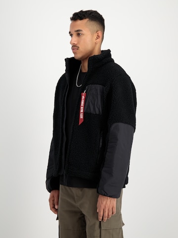 ALPHA INDUSTRIES Jacke 'Sherpa Zip' in Schwarz